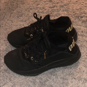 Black and Gold Pumas